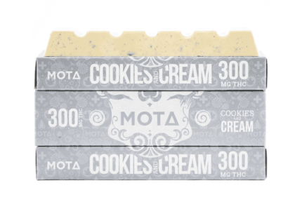 Mota Cookies and Cream Chocolate Bar